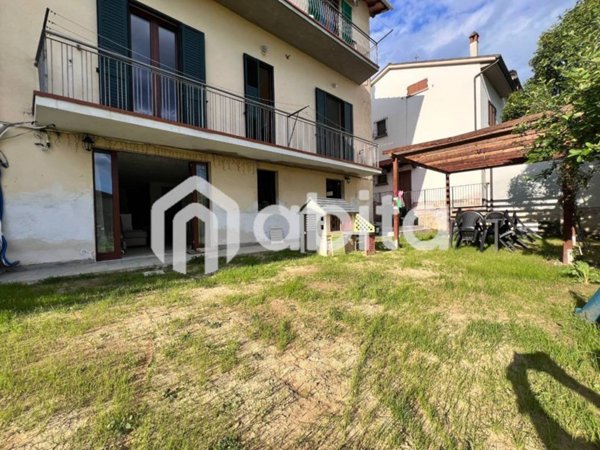 appartamento in vendita a Montevarchi in zona Levane