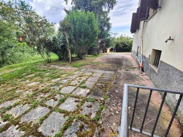 appartamento in vendita a Montevarchi in zona Levane