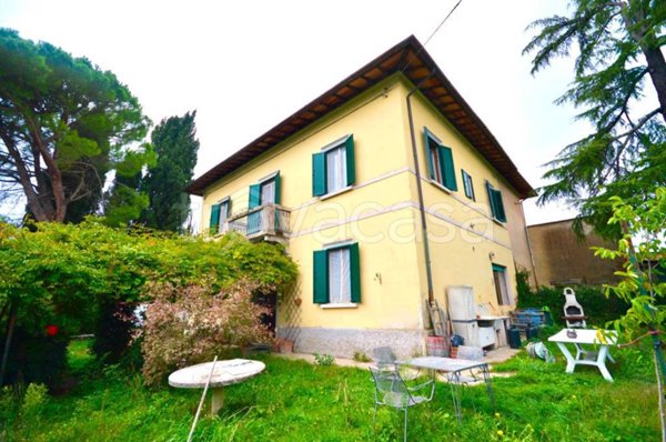 appartamento in vendita a Montevarchi in zona Caposelvi