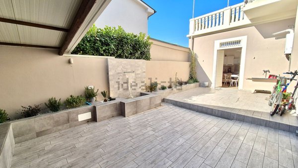 casa indipendente in vendita a Montevarchi