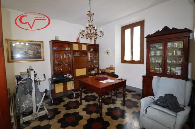 casa indipendente in vendita a Montevarchi