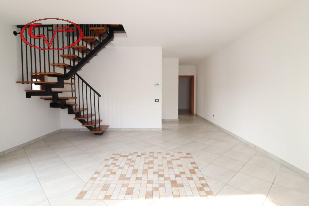 casa indipendente in vendita a Montevarchi