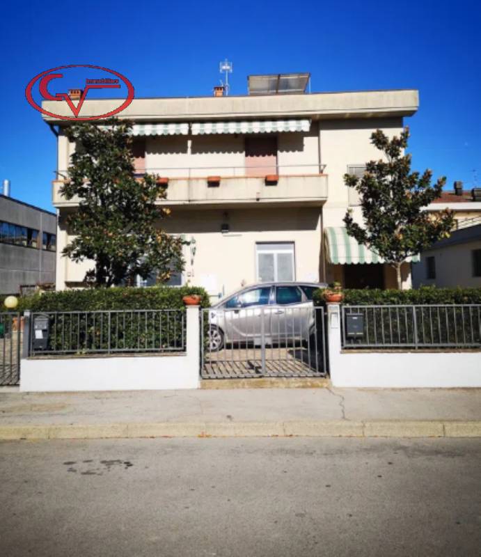 mansarda in vendita a Montevarchi in zona Levanella