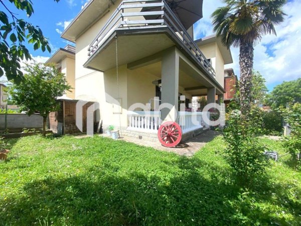 appartamento in vendita a Montevarchi in zona Levane