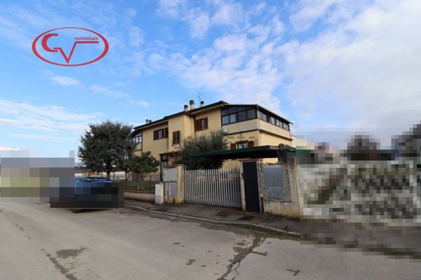 casa indipendente in vendita a Montevarchi in zona Levanella