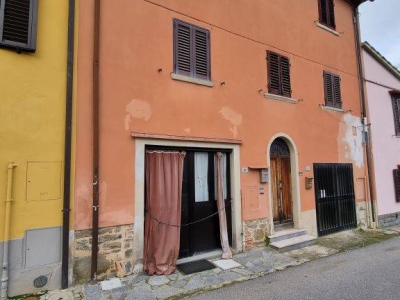 casa indipendente in vendita a Montevarchi in zona Levane