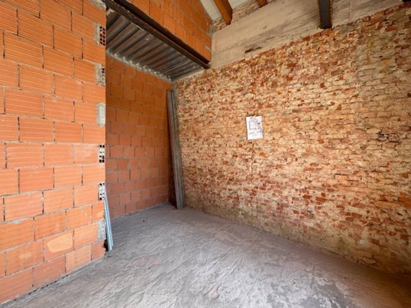 casa indipendente in vendita a Montevarchi