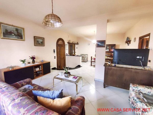 appartamento in vendita a Montevarchi in zona Levane