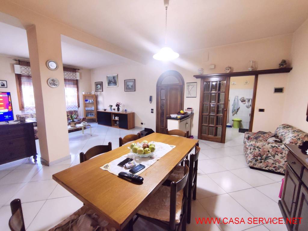appartamento in vendita a Montevarchi in zona Levane