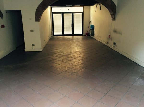 negozio in vendita a Montevarchi