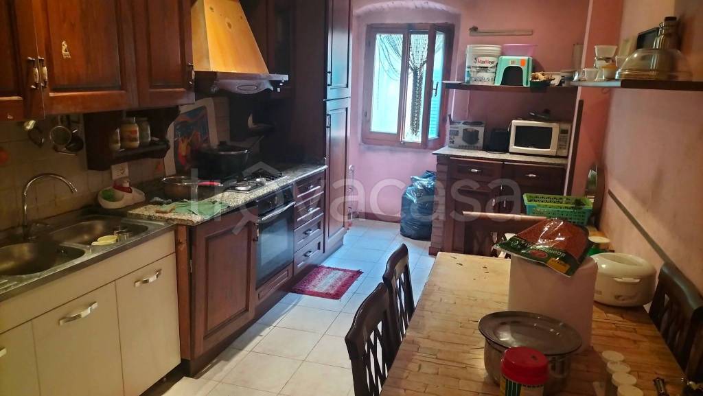 appartamento in vendita a Montevarchi in zona Levane