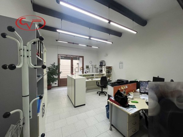 negozio in vendita a Montevarchi
