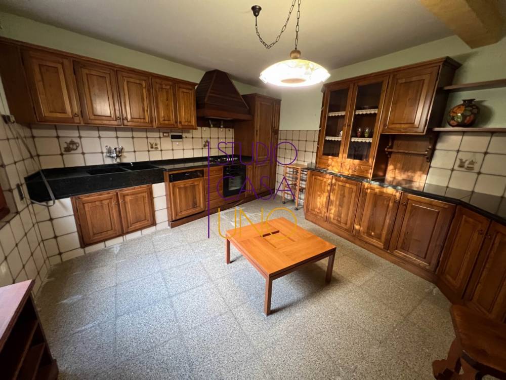 casa indipendente in vendita a Montevarchi in zona Levanella