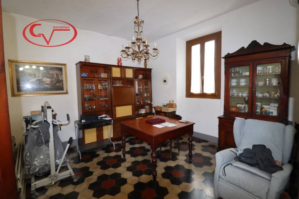 casa indipendente in vendita a Montevarchi