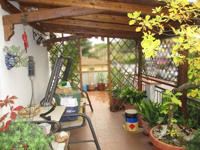 casa indipendente in vendita a Montevarchi