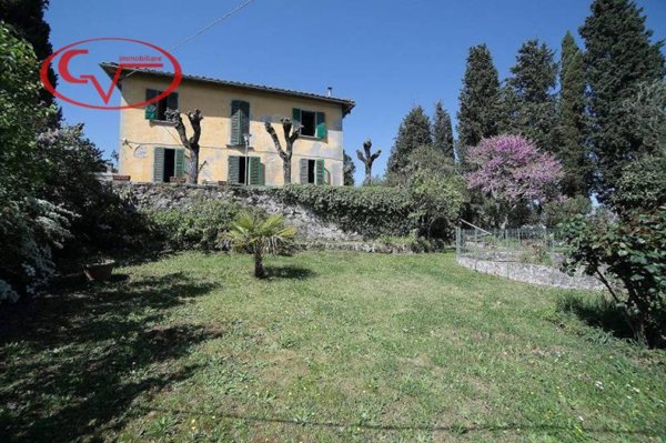 casa indipendente in vendita a Montevarchi
