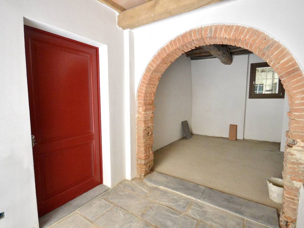 casa indipendente in vendita a Montevarchi in zona Moncioni