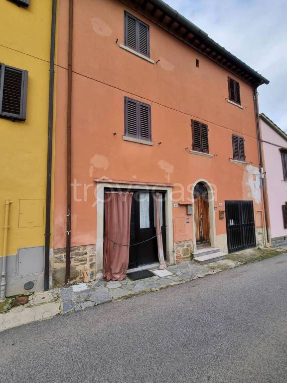 casa indipendente in vendita a Montevarchi in zona Levane