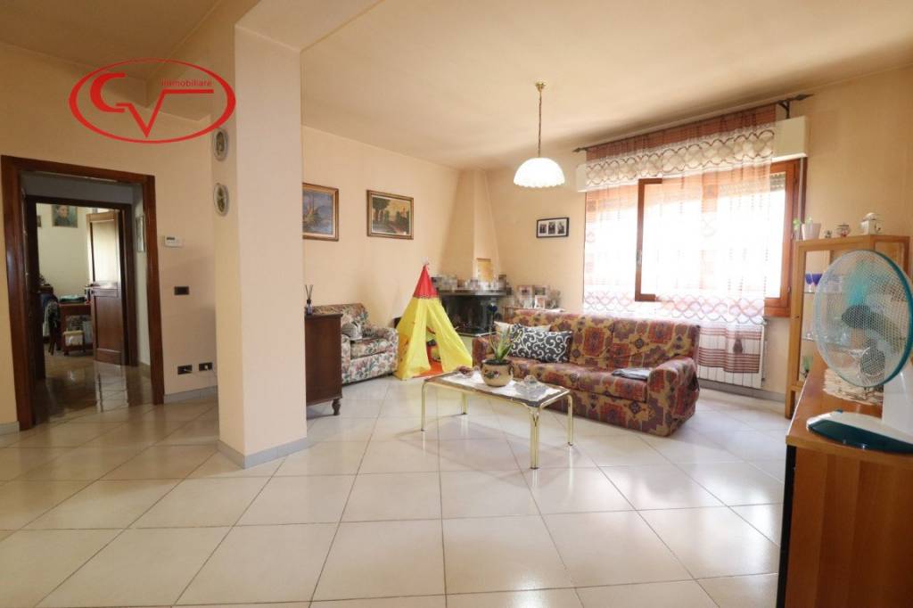 casa indipendente in vendita a Montevarchi in zona Levane