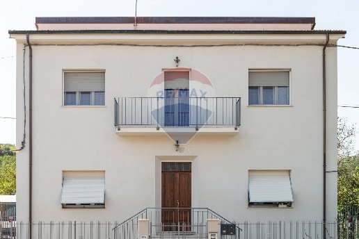 casa indipendente in vendita a Montevarchi in zona Levanella