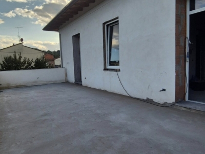 casa indipendente in vendita a Montevarchi