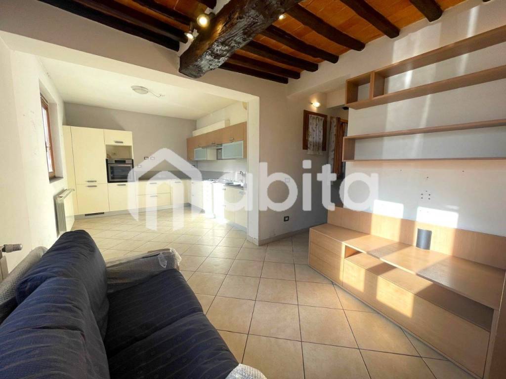 casa indipendente in vendita a Montevarchi