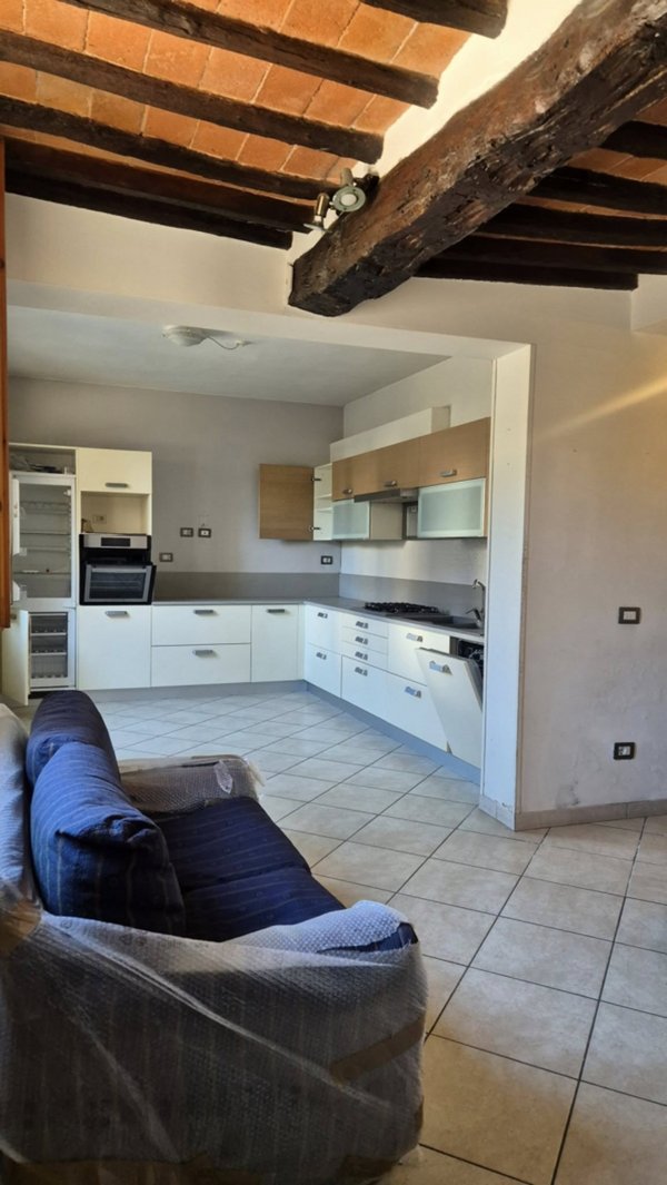 casa indipendente in vendita a Montevarchi