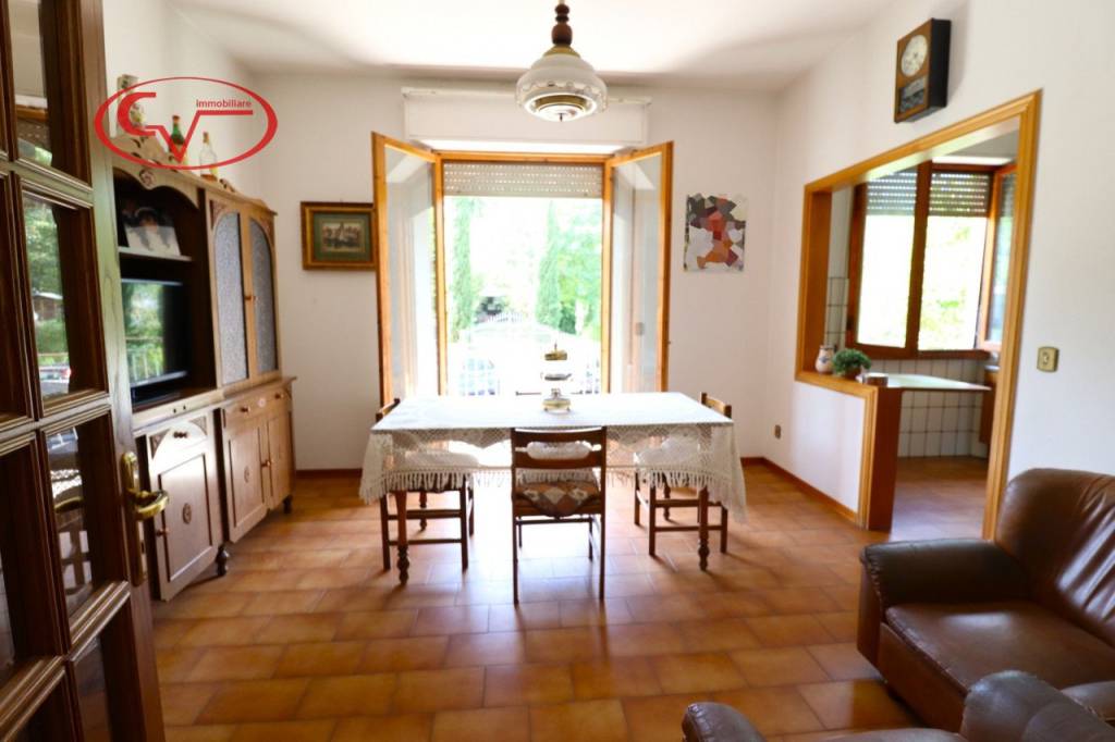 casa indipendente in vendita a Montevarchi