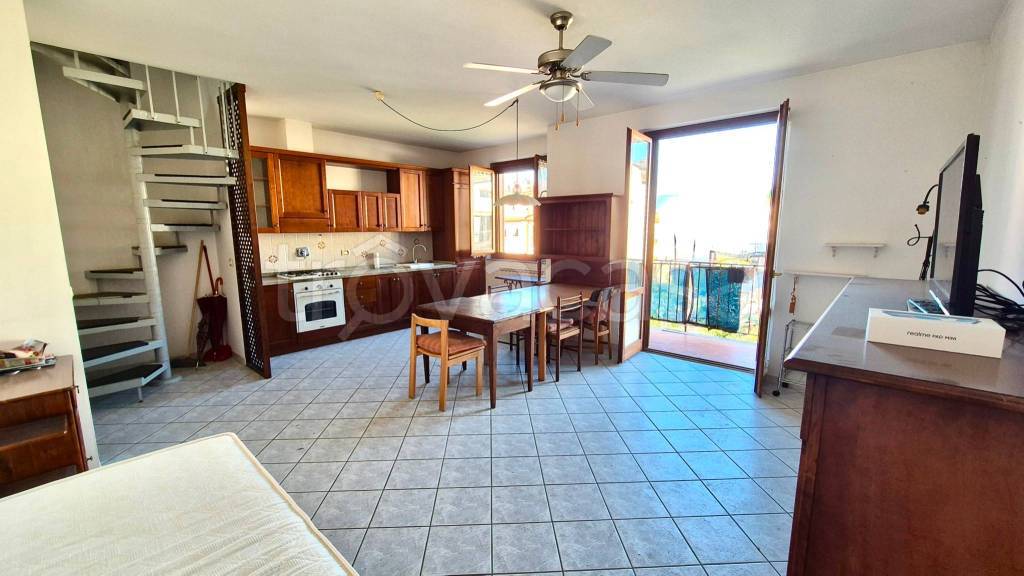 appartamento in vendita a Montevarchi in zona Levane