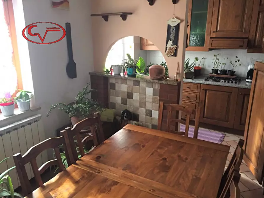 appartamento in vendita a Montevarchi in zona Caposelvi