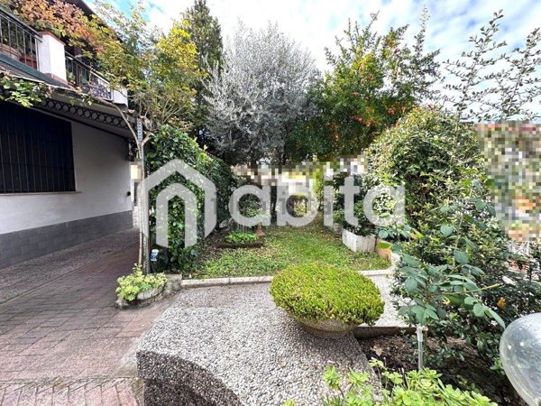 casa indipendente in vendita a Montevarchi