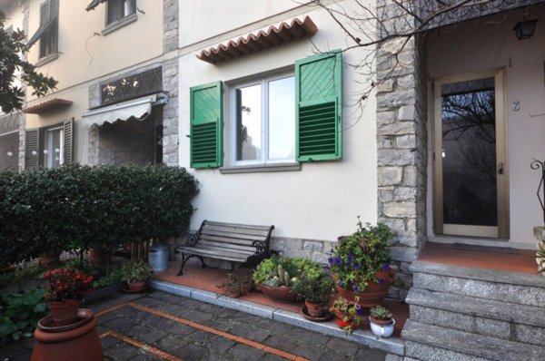 casa indipendente in vendita a Montevarchi in zona Moncioni