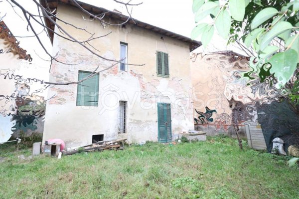 casa indipendente in vendita a Montevarchi