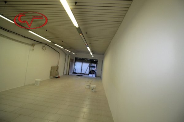 negozio in vendita a Montevarchi