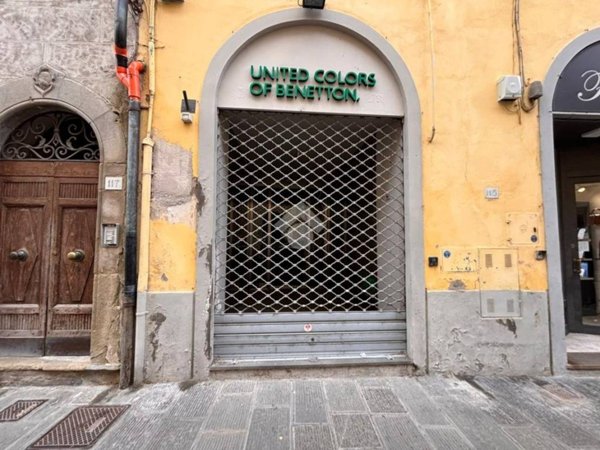 negozio in vendita a Montevarchi