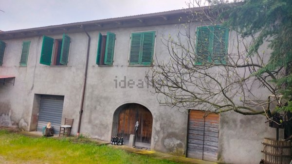 esavano in vendita a Montevarchi