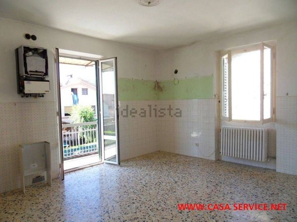 appartamento in vendita a Montevarchi in zona Moncioni