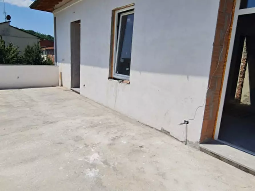 casa indipendente in vendita a Montevarchi