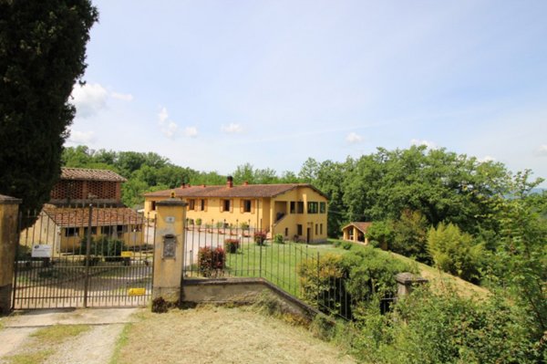 casa indipendente in vendita a Montevarchi