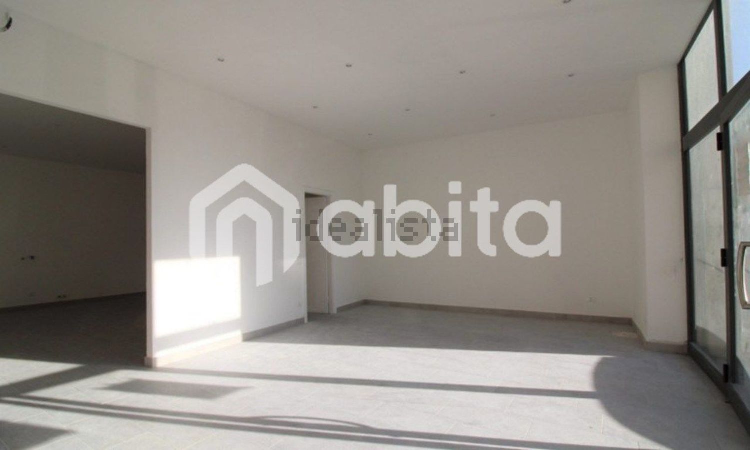 negozio in vendita a Montevarchi in zona Levane