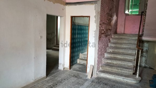 casa indipendente in vendita a Montevarchi