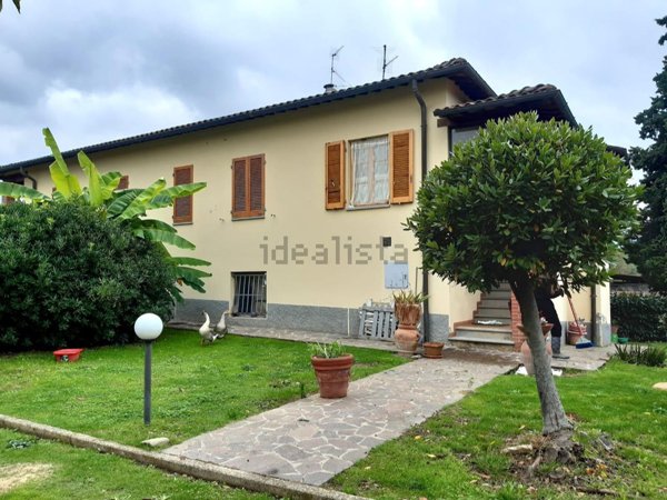 casa indipendente in vendita a Montevarchi