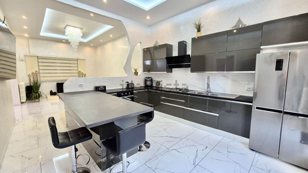 casa indipendente in vendita a Montevarchi