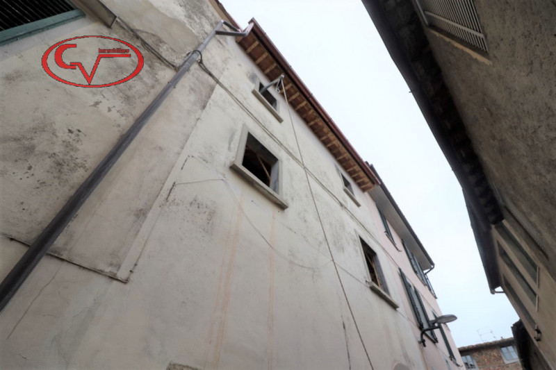 casa indipendente in vendita a Montevarchi in zona Moncioni