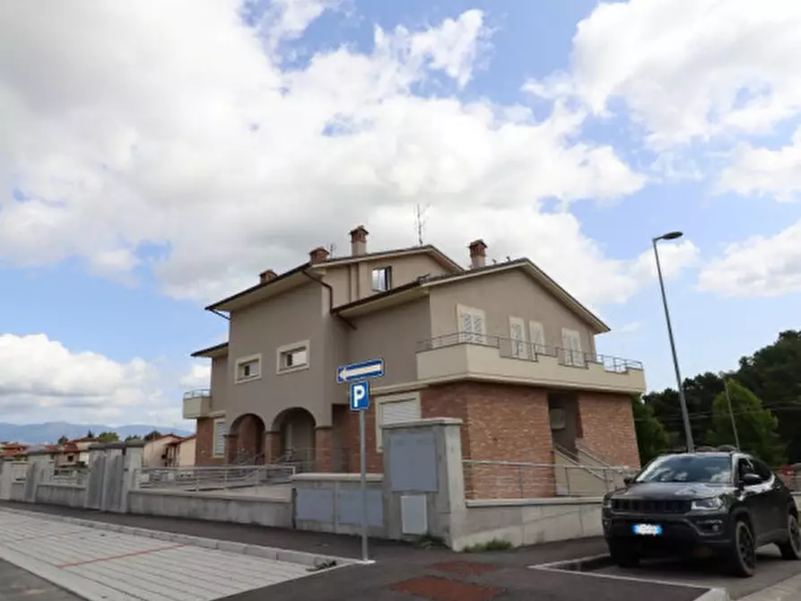 casa indipendente in vendita a Montevarchi in zona Mercatale Valdarno