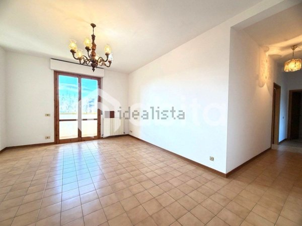 appartamento in vendita a Montevarchi in zona Levane