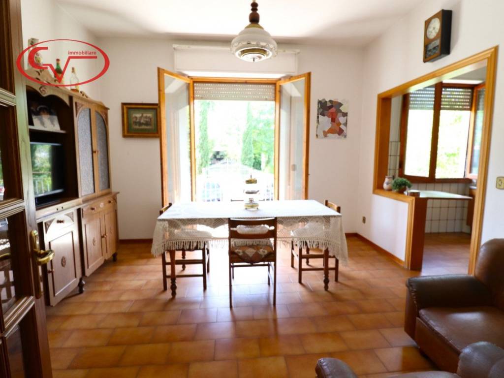 casa indipendente in vendita a Montevarchi