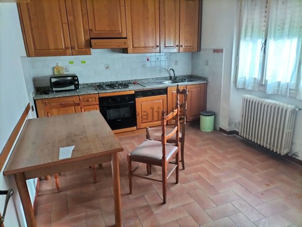 appartamento in vendita a Montevarchi in zona Levane