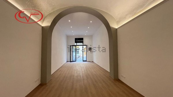 negozio in vendita a Montevarchi