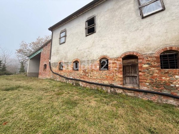 casa indipendente in vendita a Montevarchi